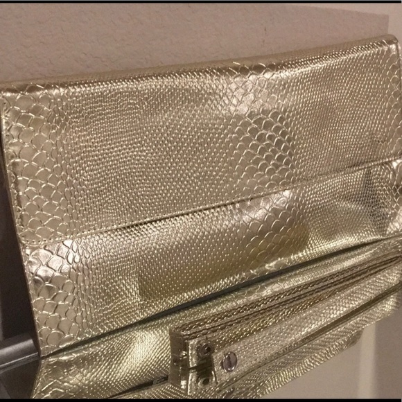 Handbags - Brand New Vegan Snake Skin Clutch